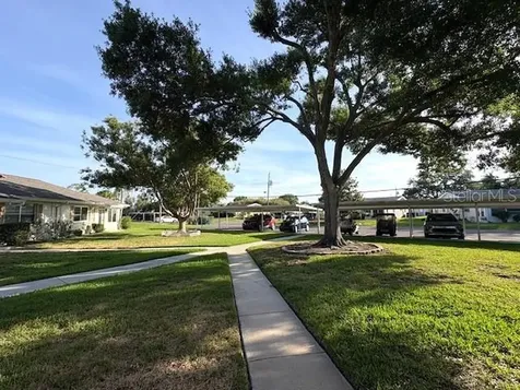 1902 Dandridge Street Sun City Center FL 33573