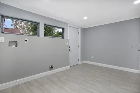 1906 Murdock Boulevard Orlando FL 32825