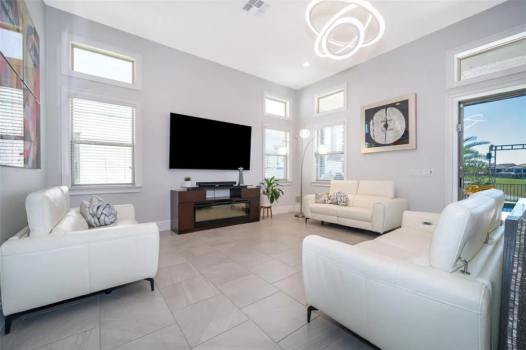13131 Alderley Drive Orlando FL 32832