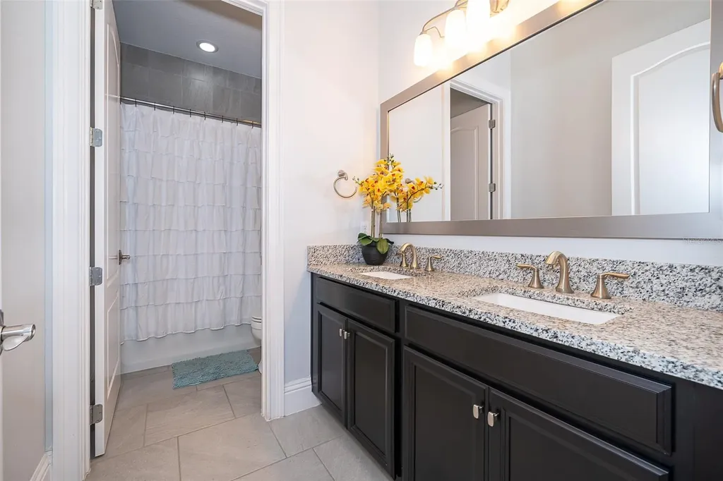 13131 Alderley Drive Orlando FL 32832