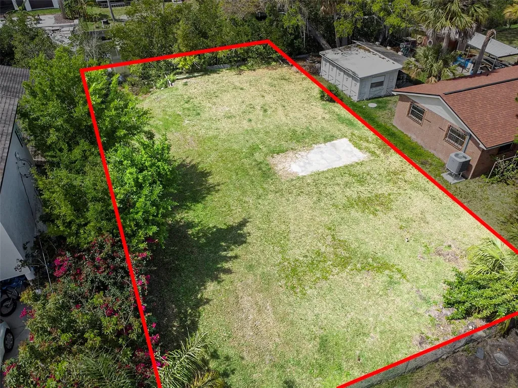 7406 Bay Drive Tampa FL 33635
