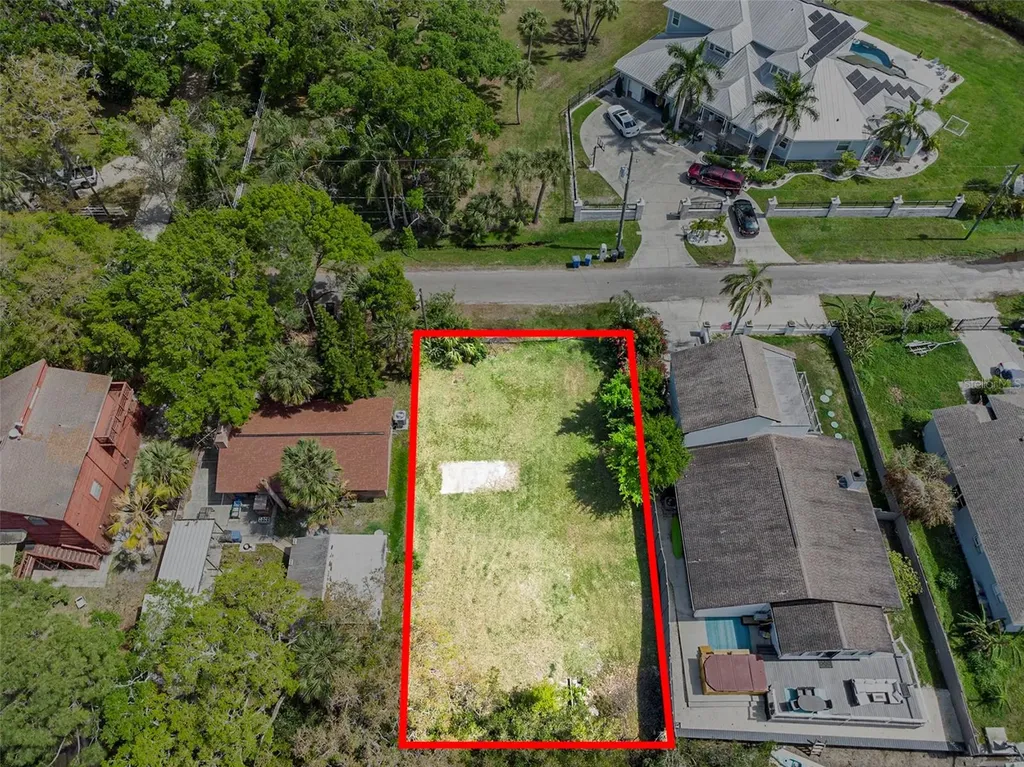 7406 Bay Drive Tampa FL 33635