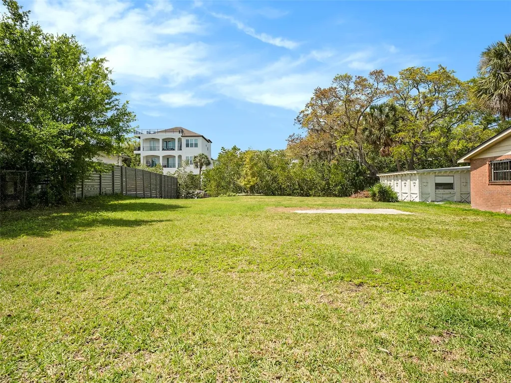 7406 Bay Drive Tampa FL 33635