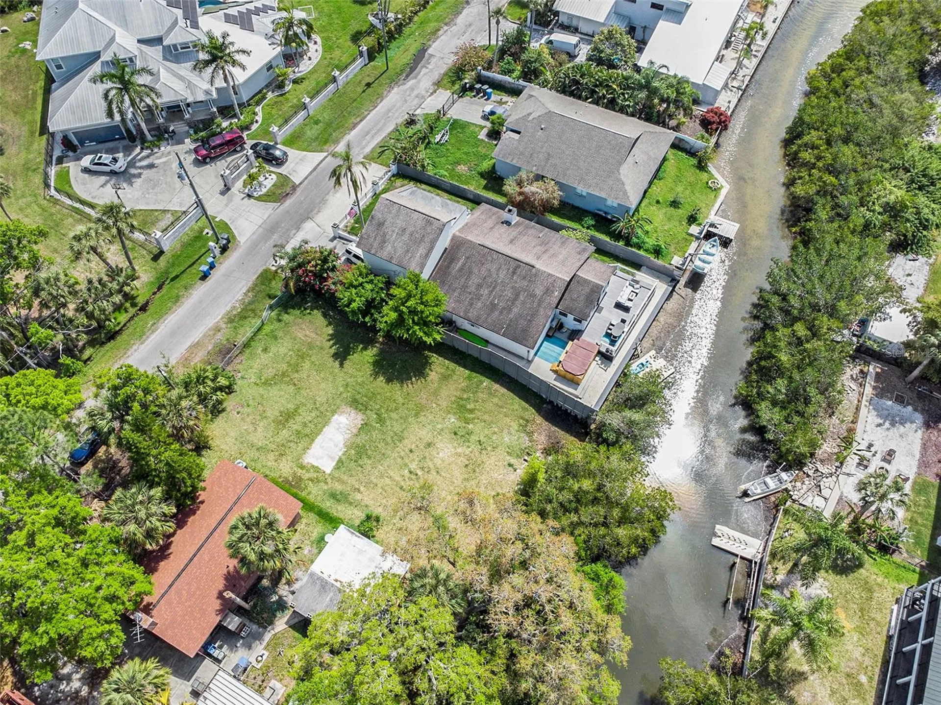 7406 Bay Drive Tampa FL 33635