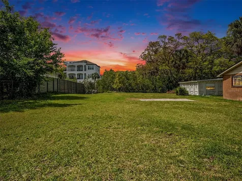 7406 Bay Drive Tampa FL 33635