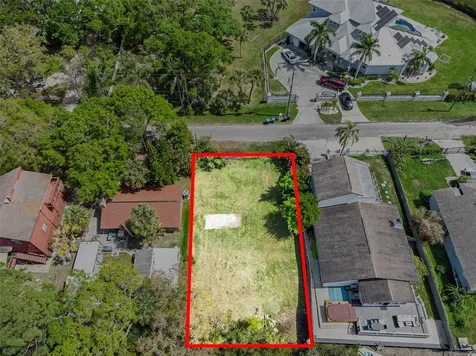 7406 Bay Drive Tampa FL 33635