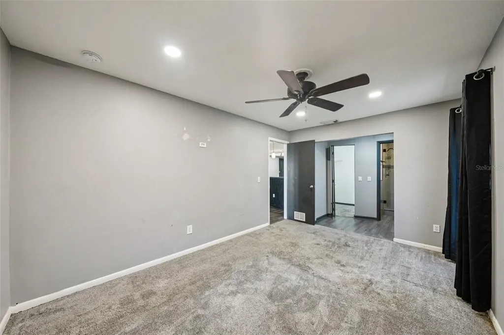 2015 Ronald Circle Seffner FL 33584