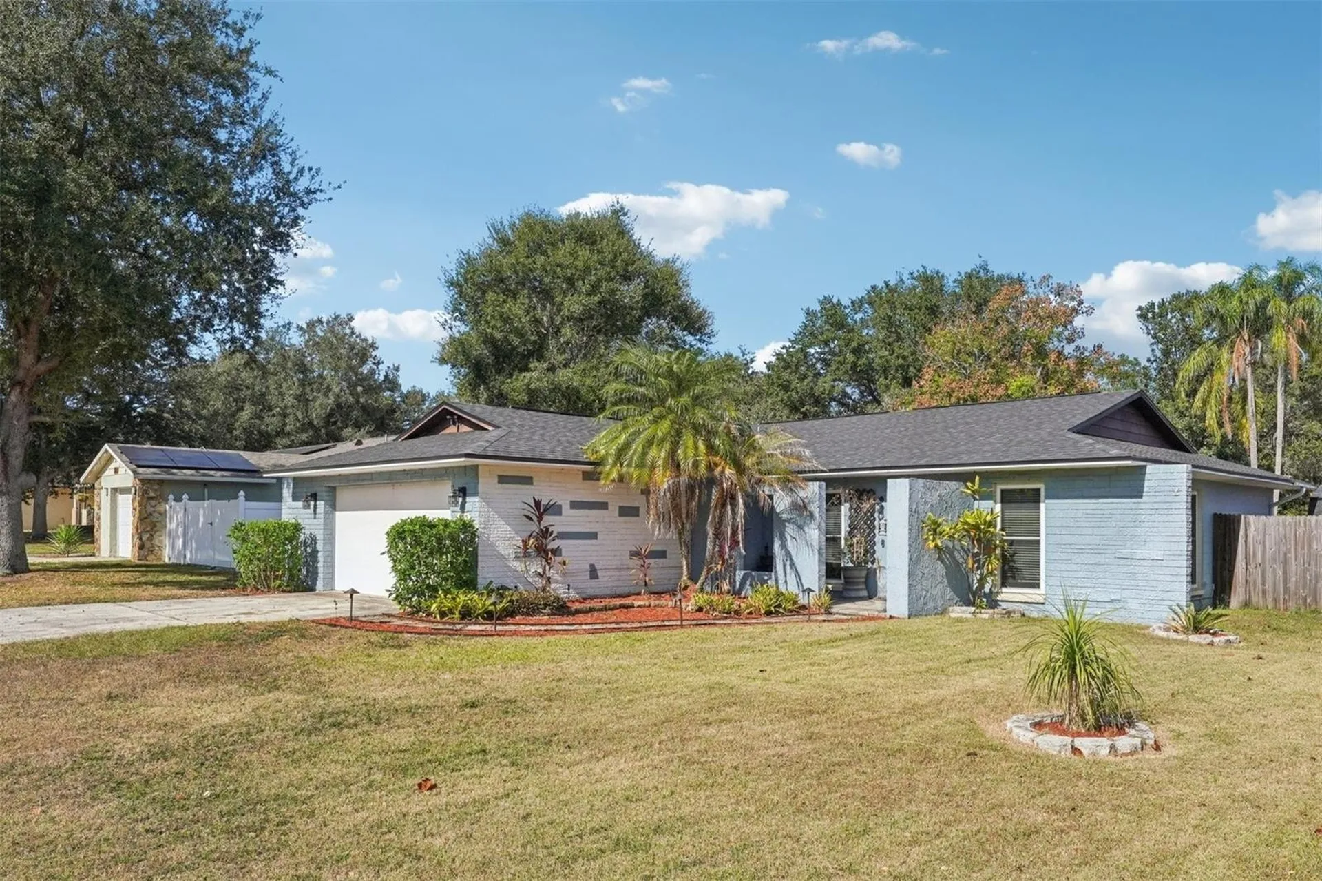 2015 Ronald Circle Seffner FL 33584