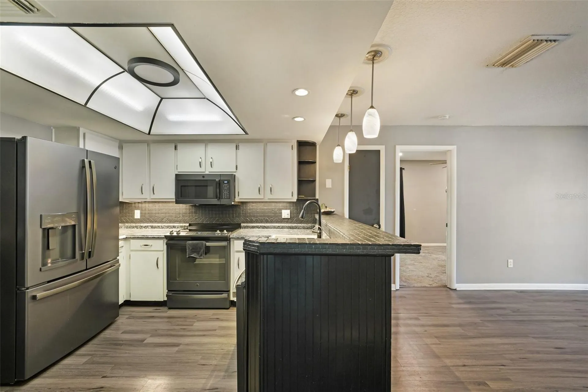 2015 Ronald Circle Seffner FL 33584
