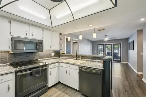 2015 Ronald Circle Seffner FL 33584