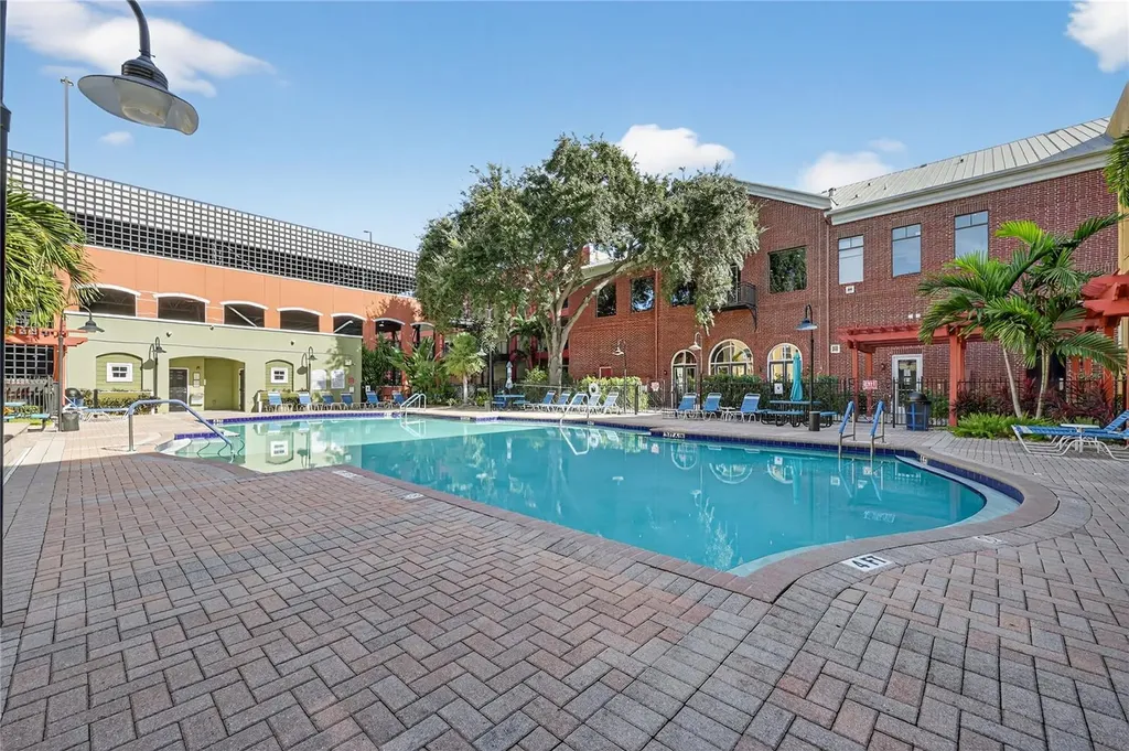 2010 E Palm Avenue Tampa FL 33605