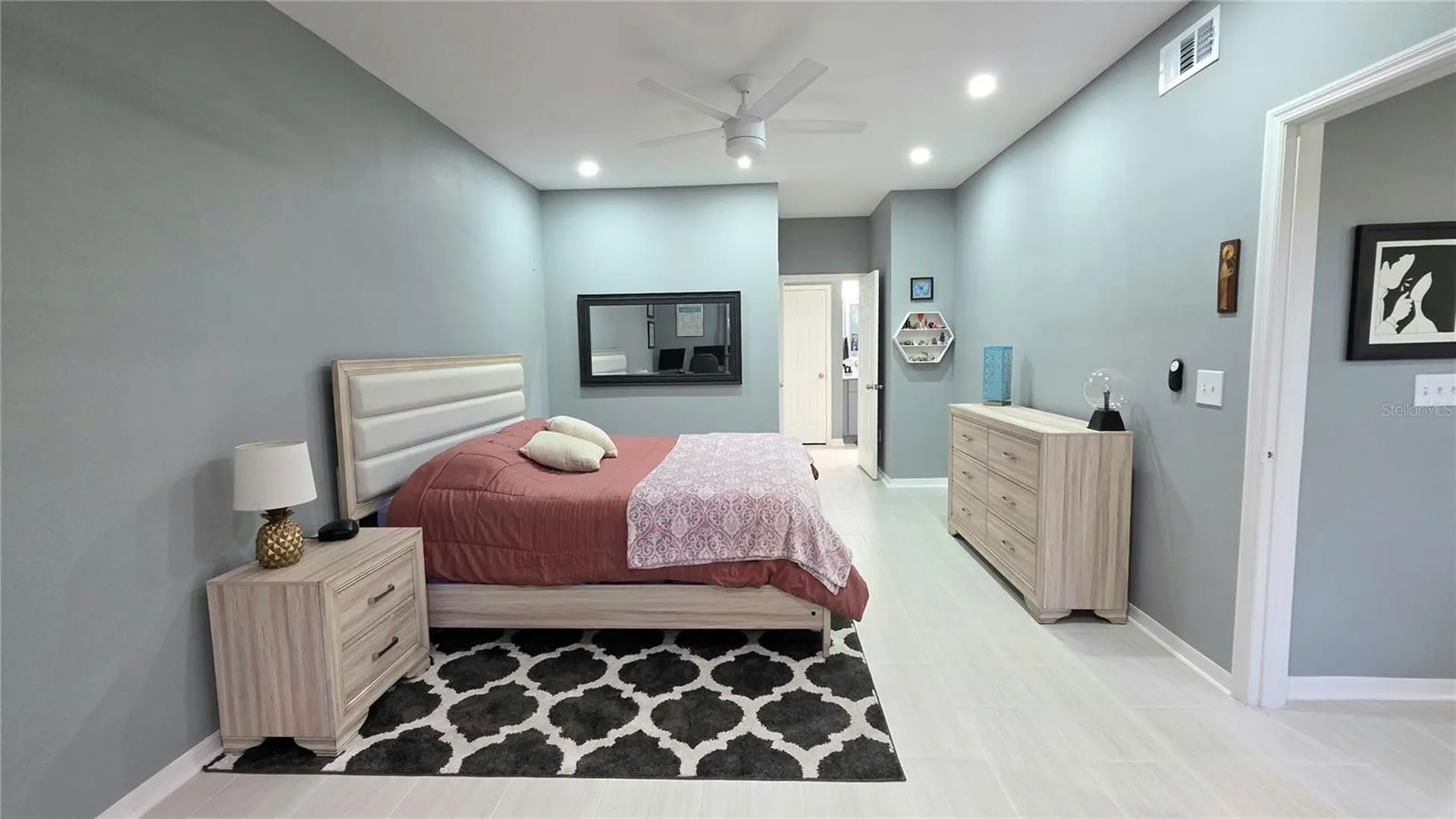 2010 E Palm Avenue Tampa FL 33605