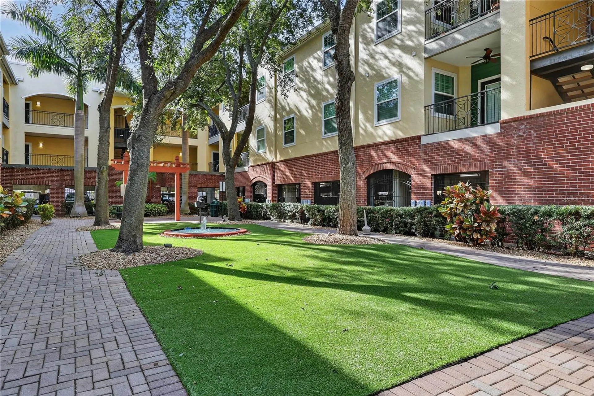 2010 E Palm Avenue Tampa FL 33605