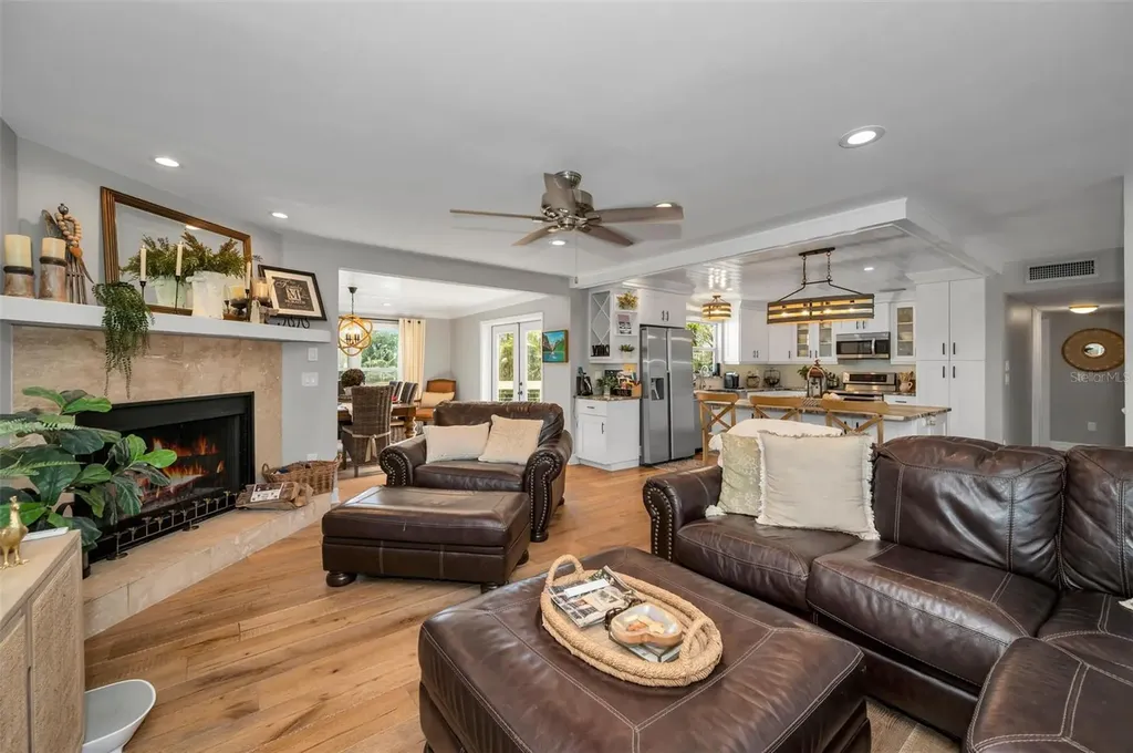 110 Carlyle Circle Palm Harbor FL 34683