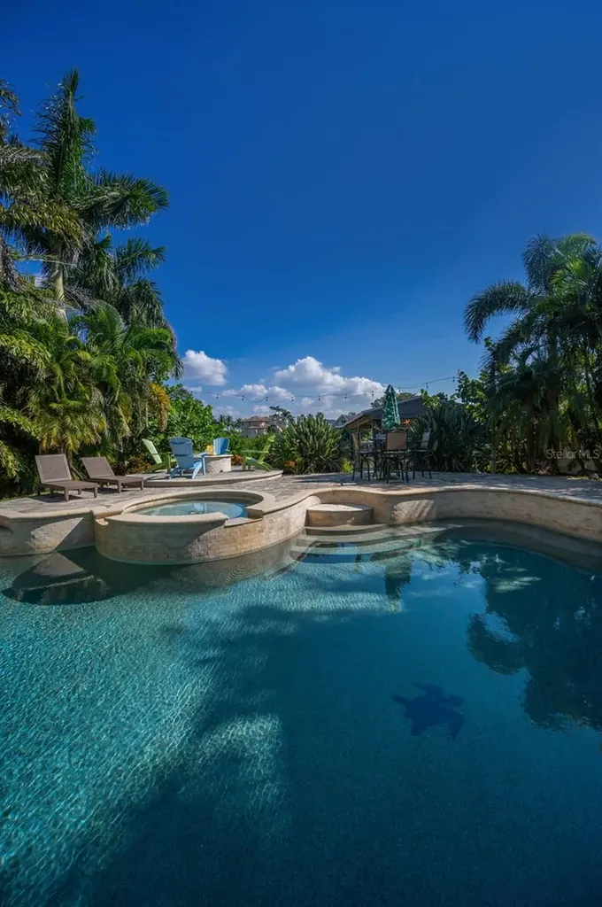 110 Carlyle Circle Palm Harbor FL 34683