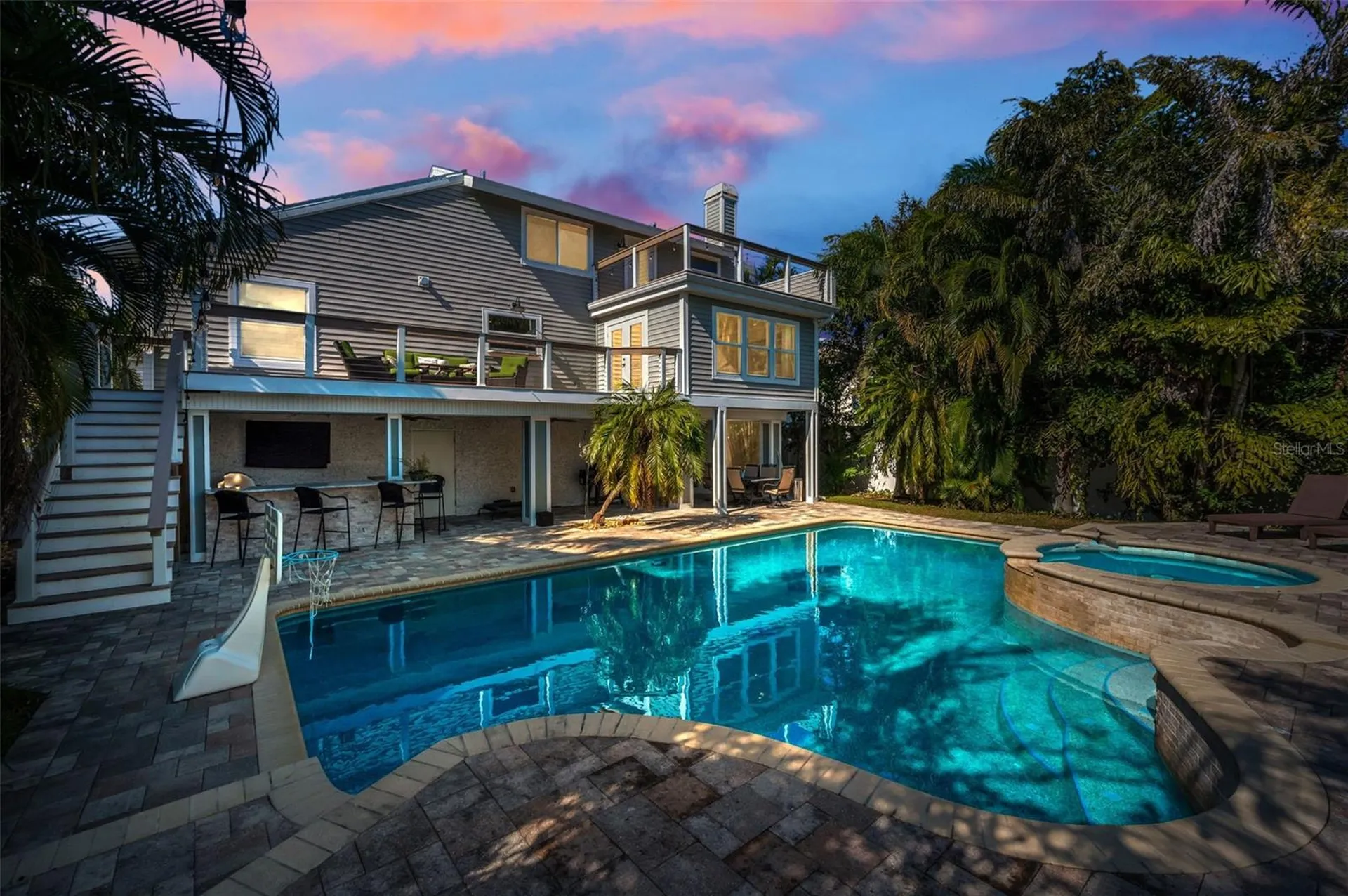 110 Carlyle Circle Palm Harbor FL 34683