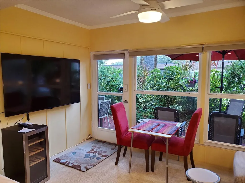 1403 Arrowhead Circle W Clearwater FL 33759