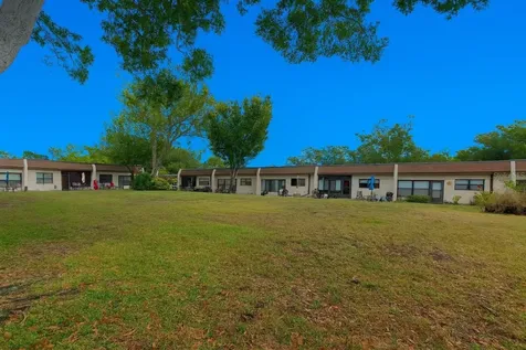 1403 Arrowhead Circle W Clearwater FL 33759