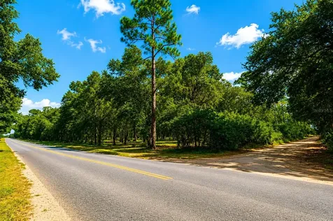 Rolling Ares Road W Lady Lake FL 32159