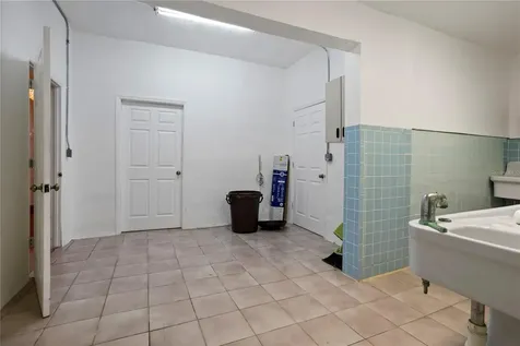 900 S Locust Avenue Sanford FL 32771
