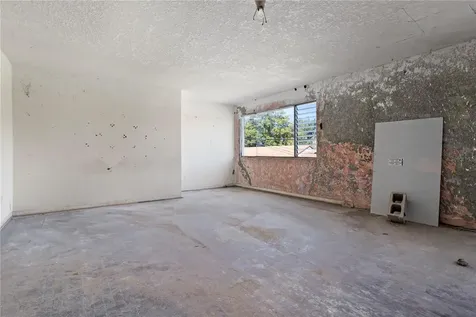 900 S Locust Avenue Sanford FL 32771
