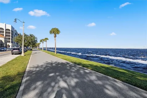 900 S Locust Avenue Sanford FL 32771