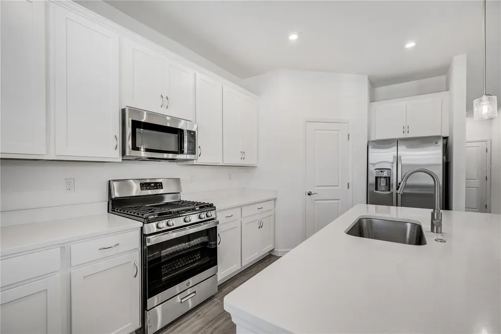 523 Orient Avenue Debary FL 32713