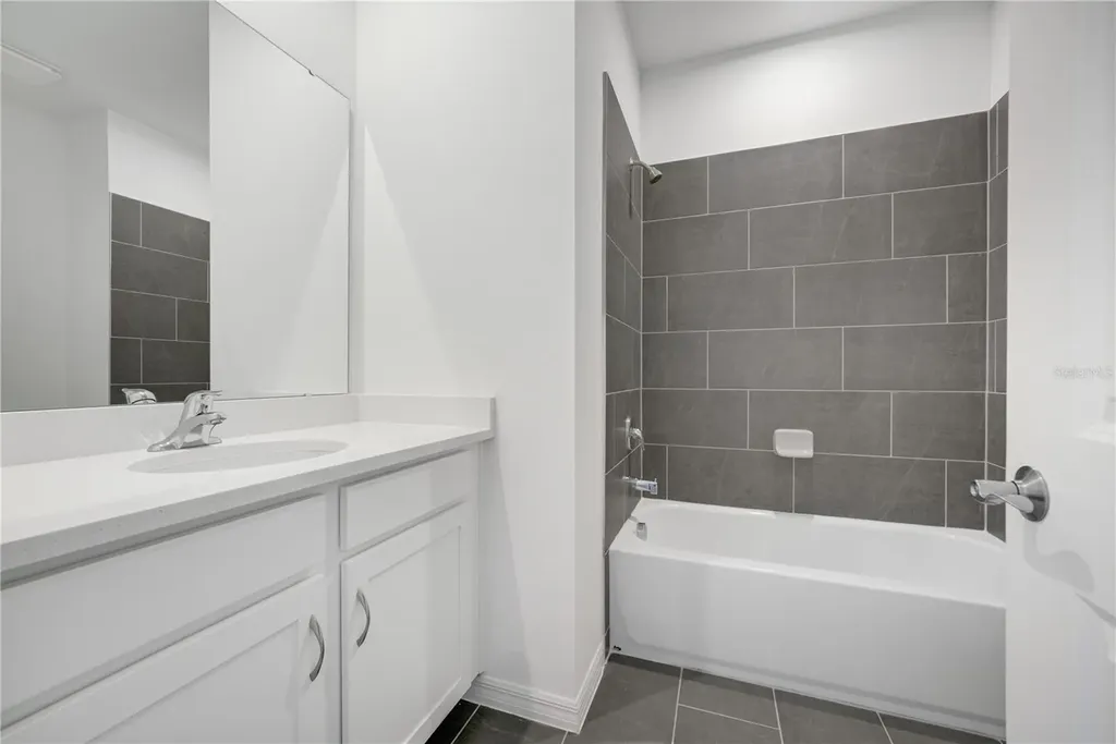 523 Orient Avenue Debary FL 32713