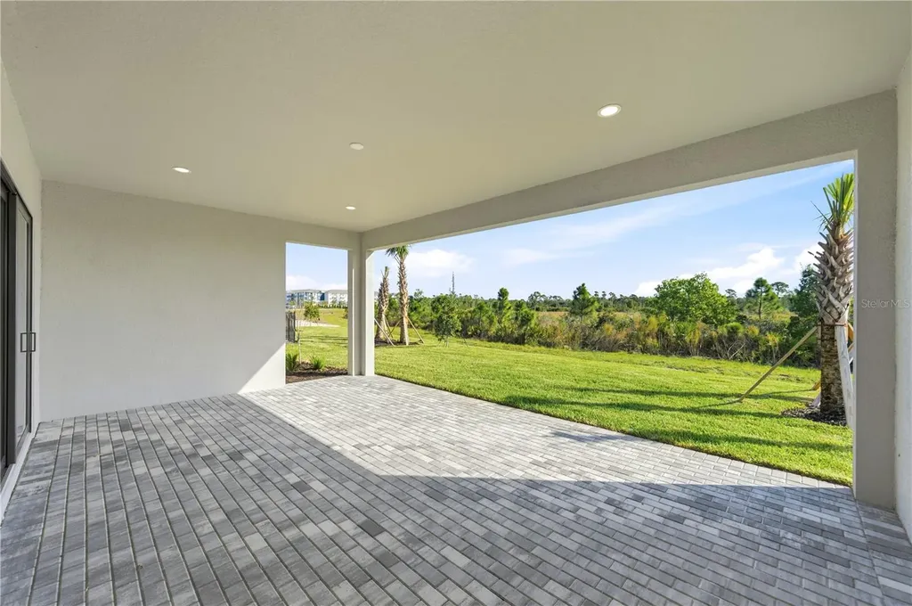 19090 Roble Court Venice FL 34293