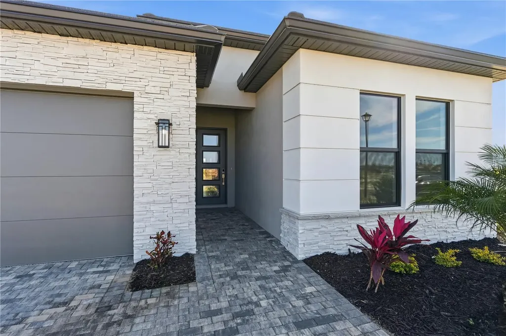 19090 Roble Court Venice FL 34293