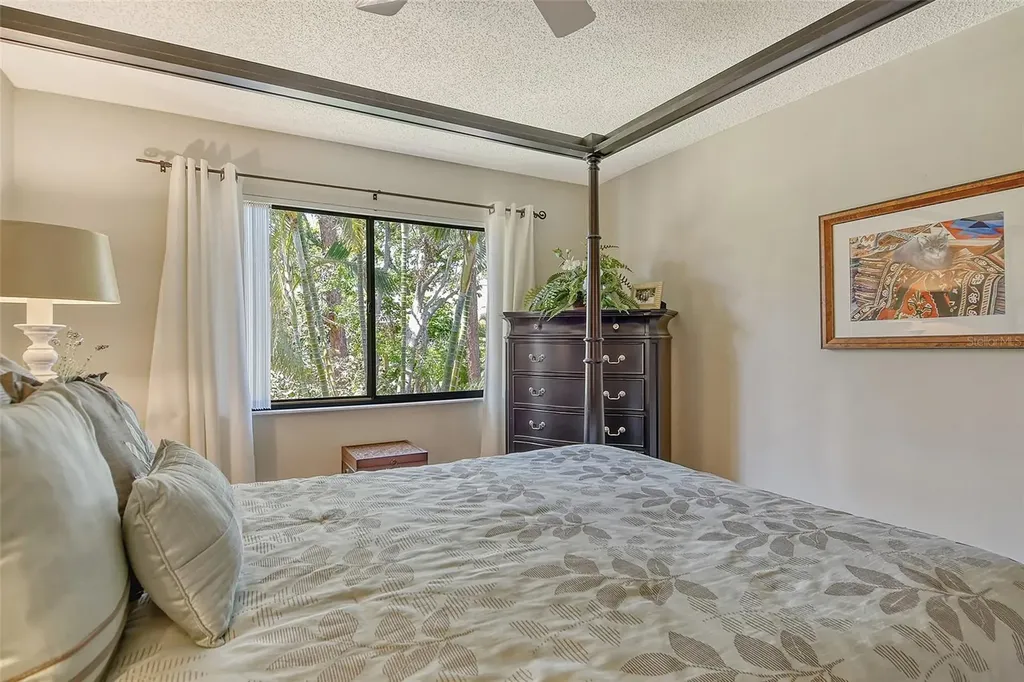 1720 Glenhouse Drive Sarasota FL 34231
