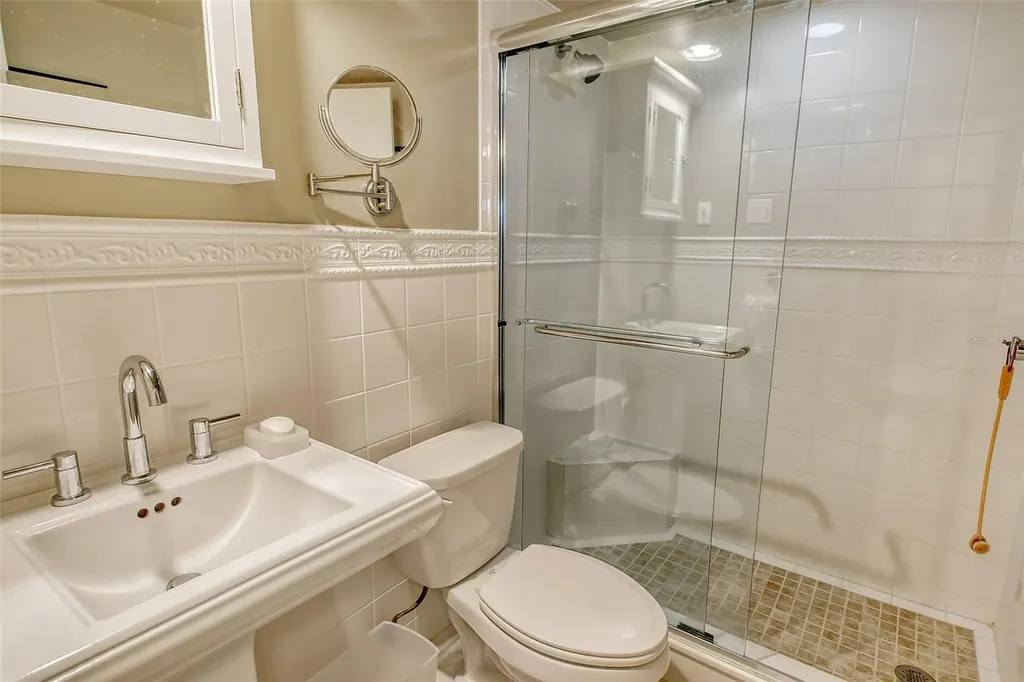 1720 Glenhouse Drive Sarasota FL 34231