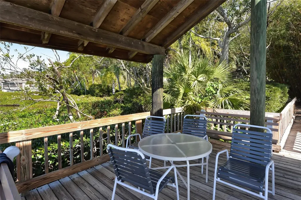 1720 Glenhouse Drive Sarasota FL 34231