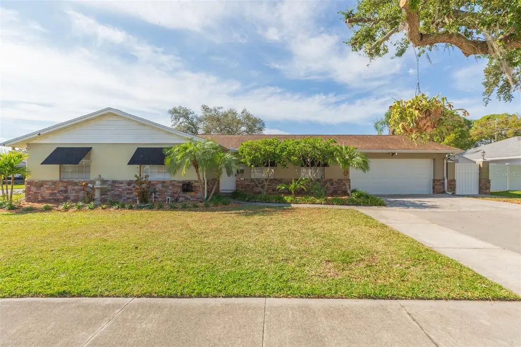 6710 Mornay Circle Tampa FL 33615