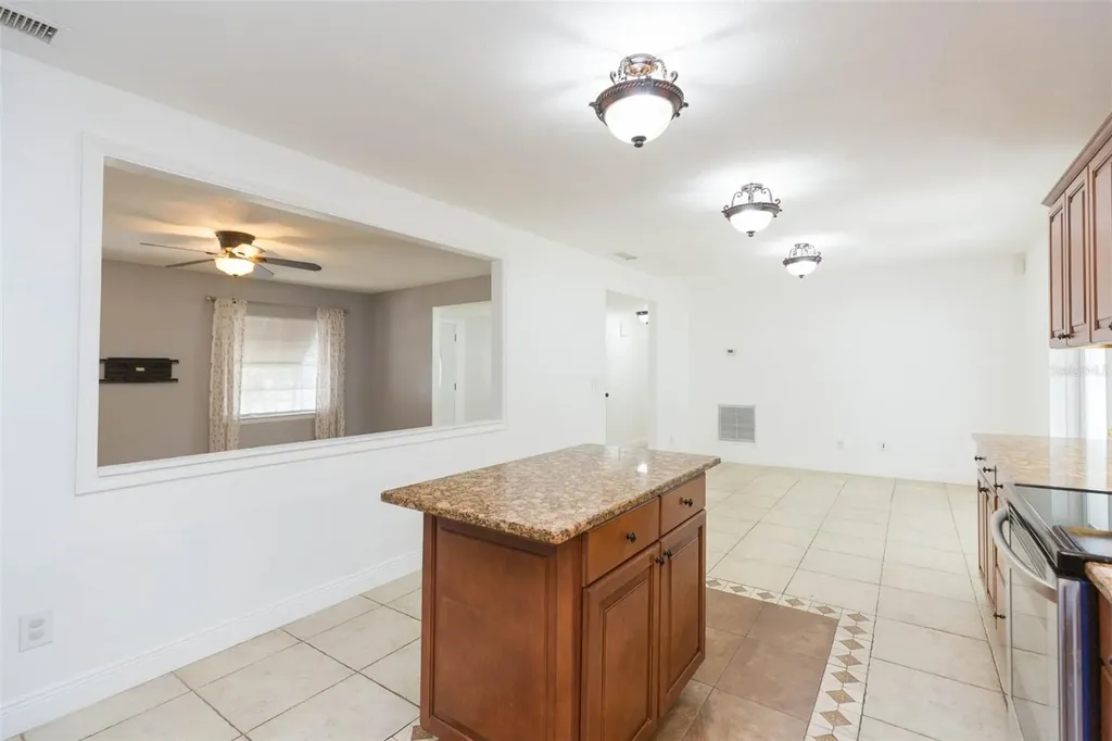 6710 Mornay Circle Tampa FL 33615