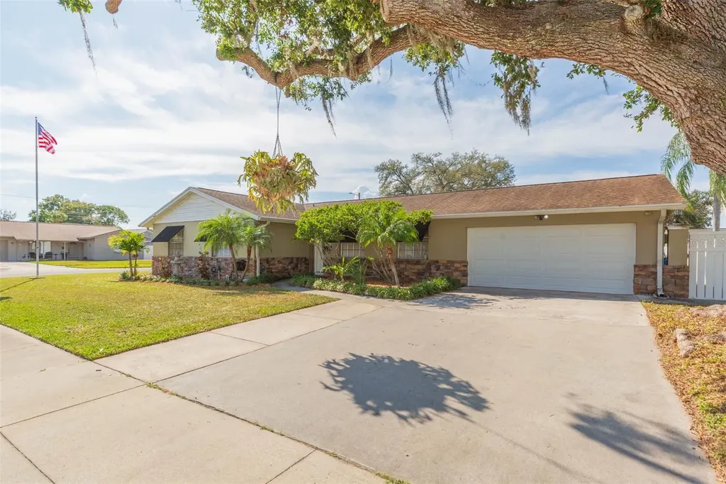 6710 Mornay Circle Tampa FL 33615