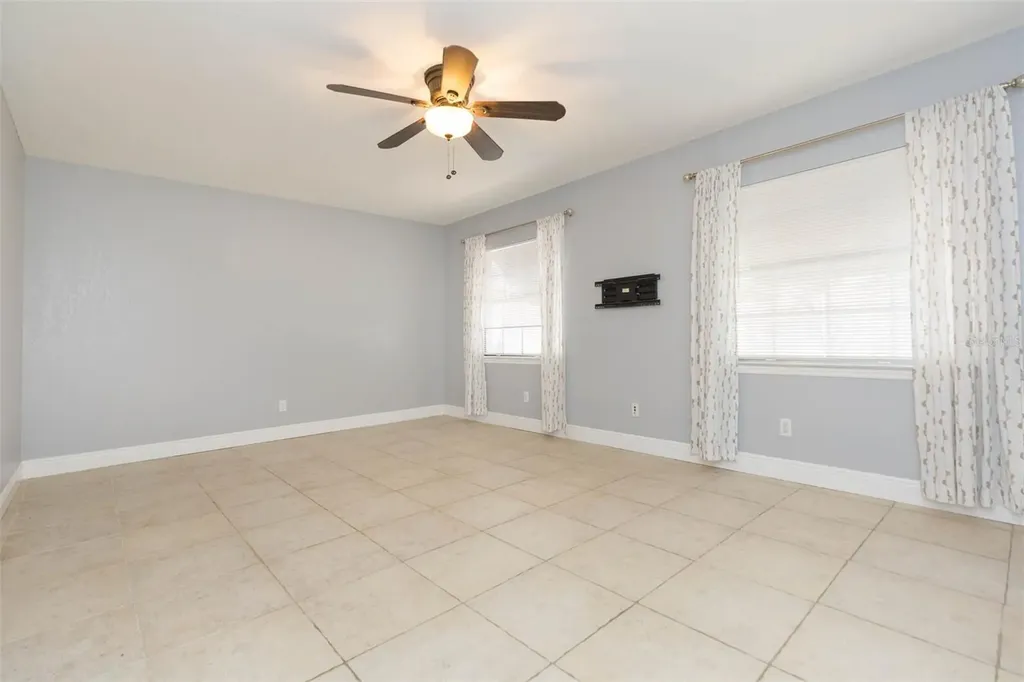 6710 Mornay Circle Tampa FL 33615
