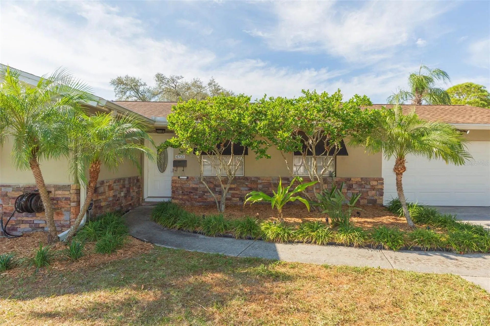 6710 Mornay Circle Tampa FL 33615