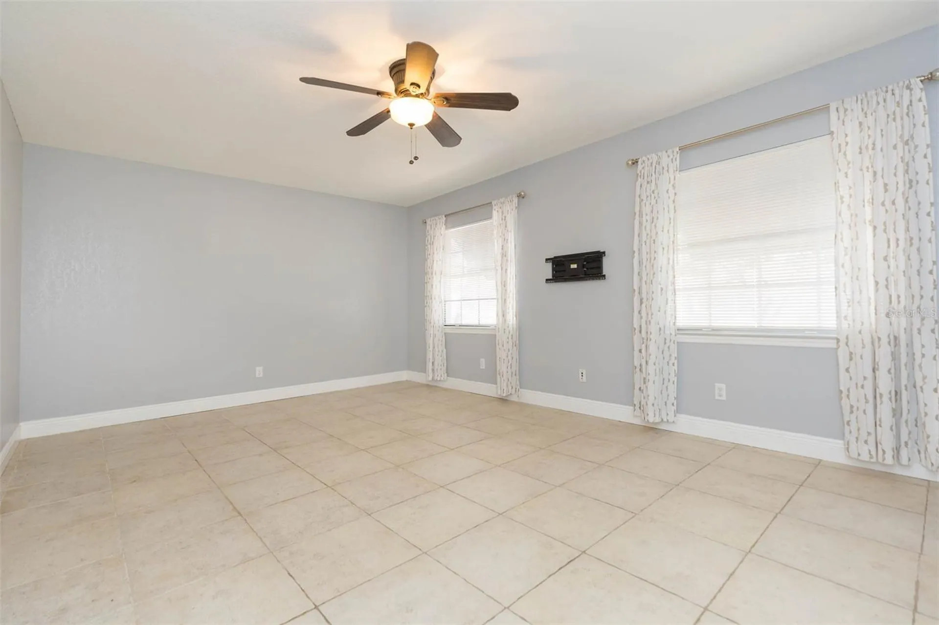 6710 Mornay Circle Tampa FL 33615