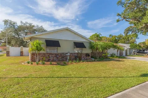 6710 Mornay Circle Tampa FL 33615
