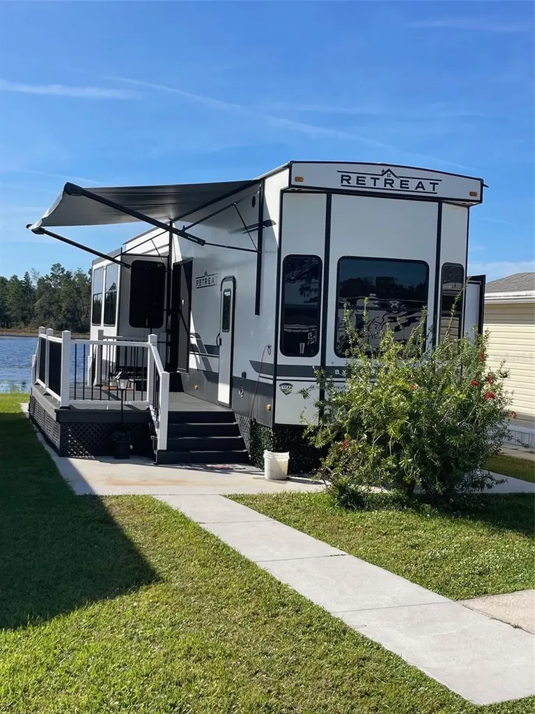 57 Kove Boulevard Osteen FL 32764