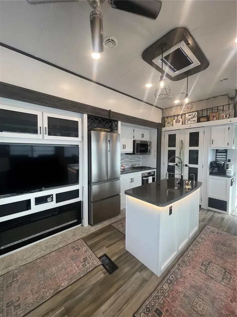 57 Kove Boulevard Osteen FL 32764