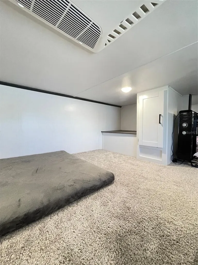 57 Kove Boulevard Osteen FL 32764