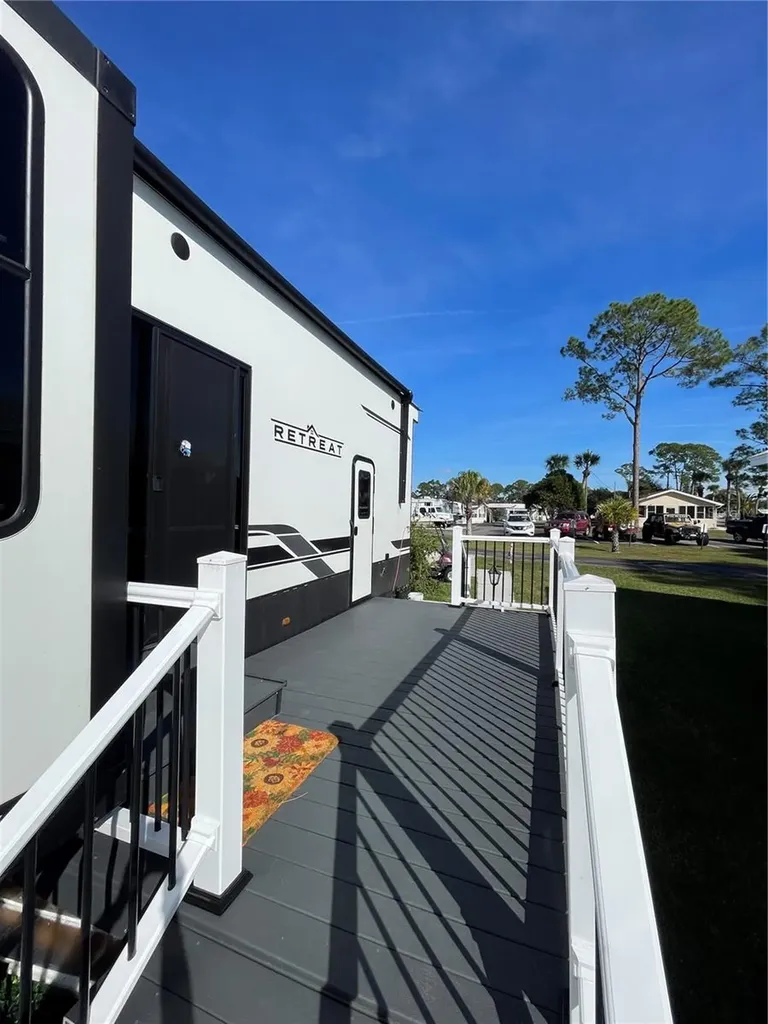 57 Kove Boulevard Osteen FL 32764