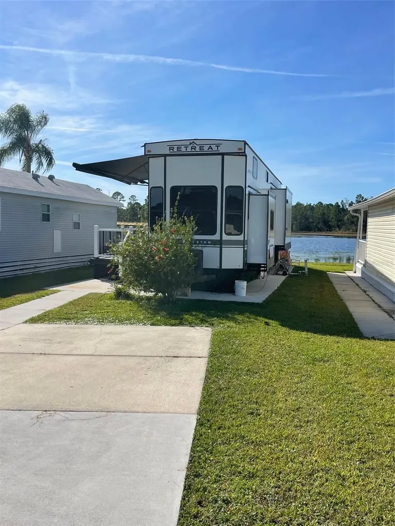 57 Kove Boulevard Osteen FL 32764