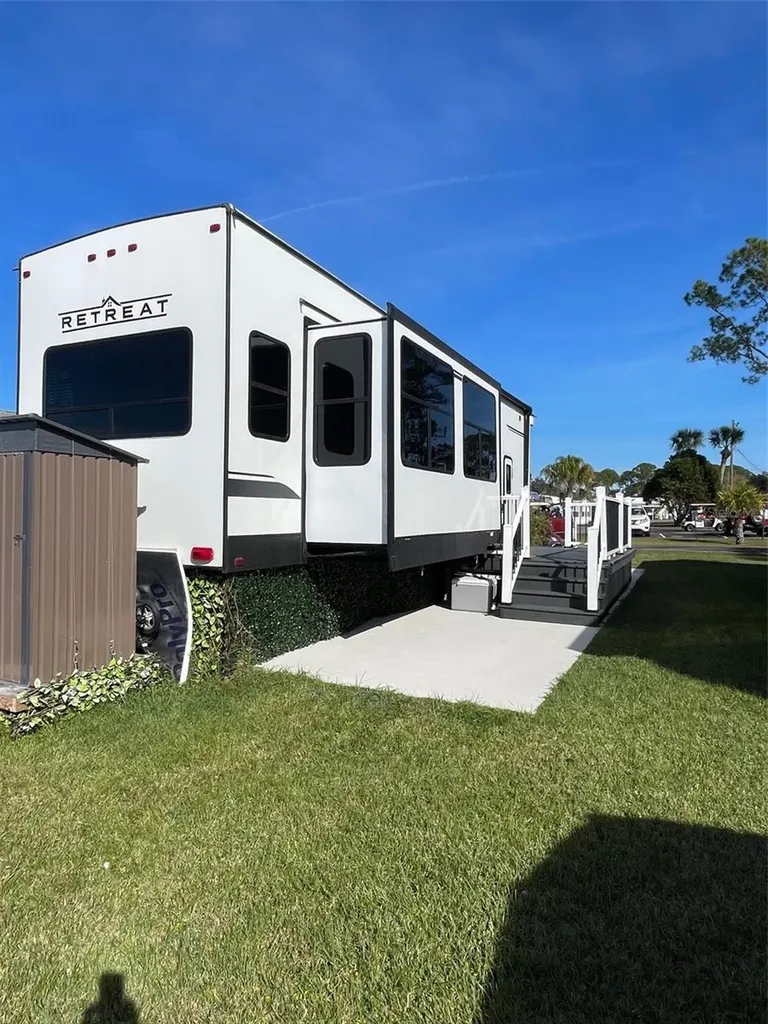 57 Kove Boulevard Osteen FL 32764