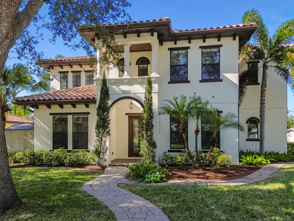 3901 S Lynwood Avenue Tampa FL 33611