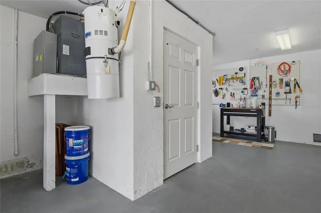 1197 Flying Fish Lane Tarpon Springs FL 34689