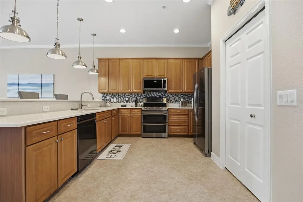 1197 Flying Fish Lane Tarpon Springs FL 34689