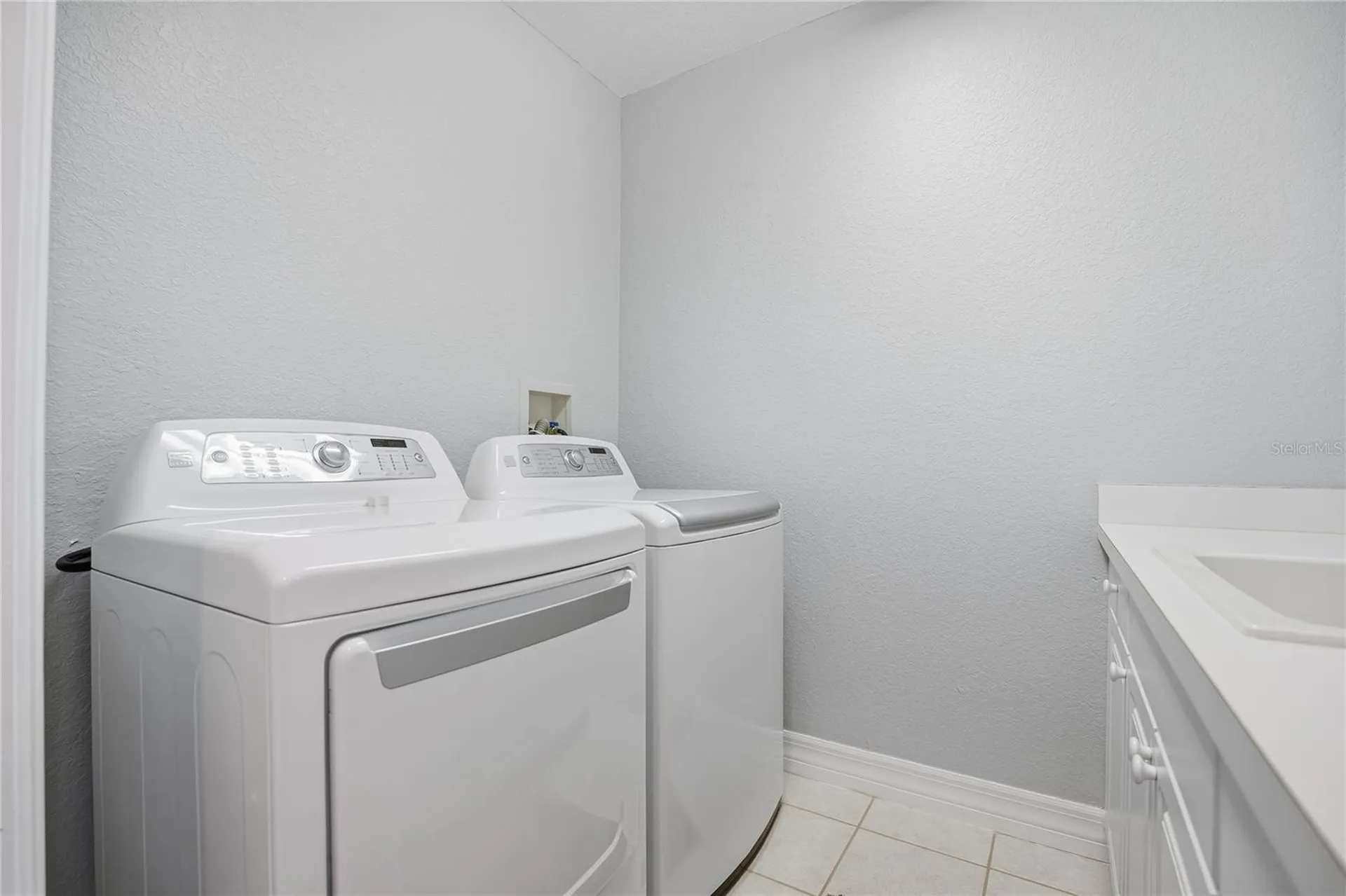 1197 Flying Fish Lane Tarpon Springs FL 34689